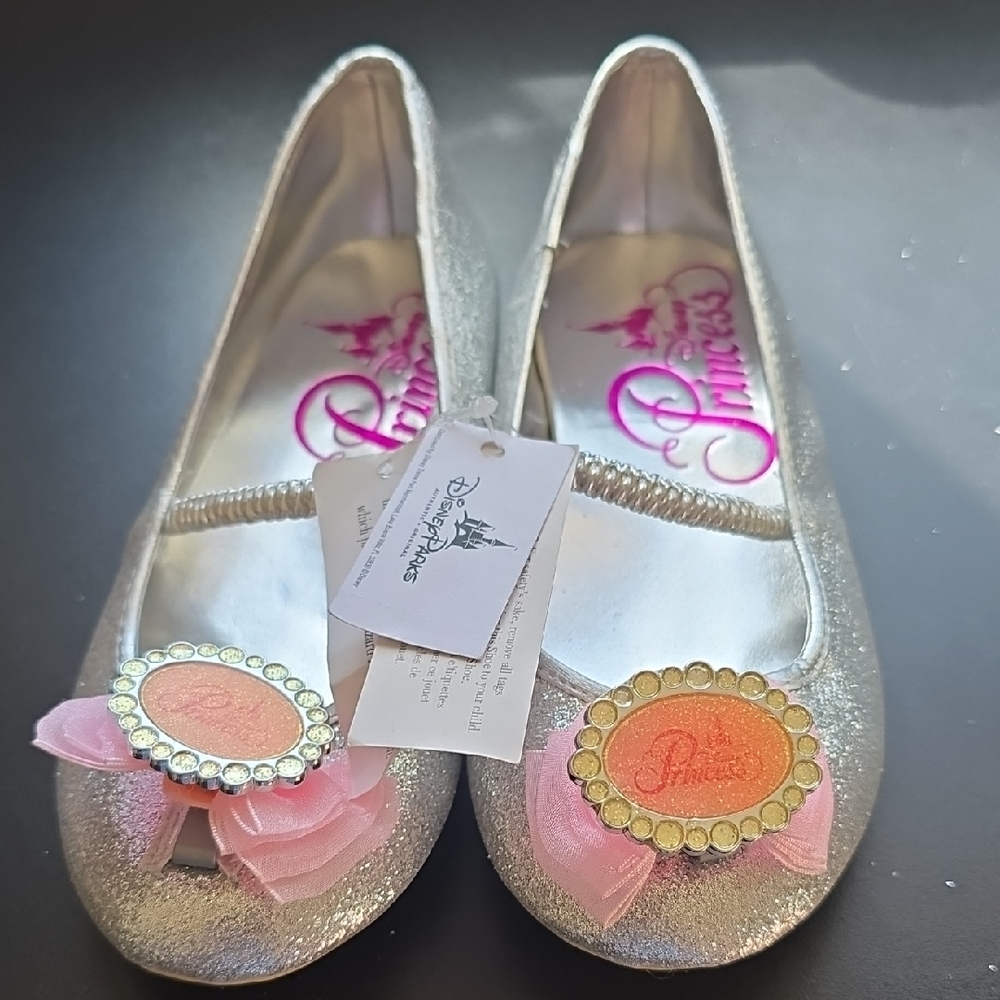 Disney Princess Glittery Silver and Pink Dress Shoes Sz 2-3